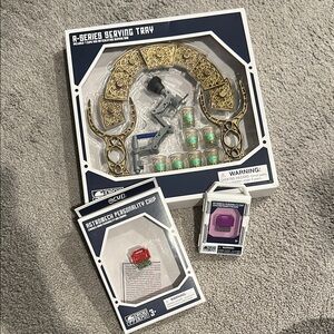 Disney Parks Star Wars R-Series Serving Tray Set and personality chips Droid